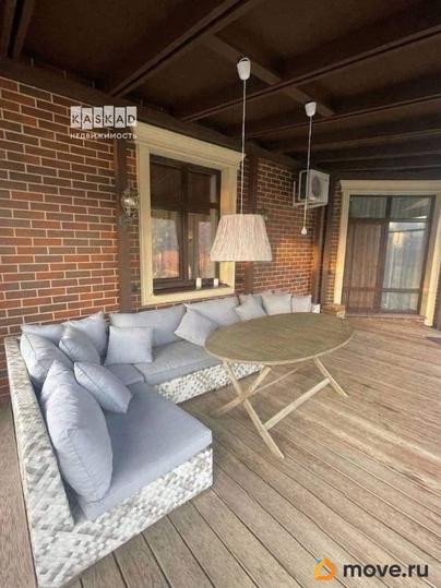 дом, 350 м&sup2;, 10 соток